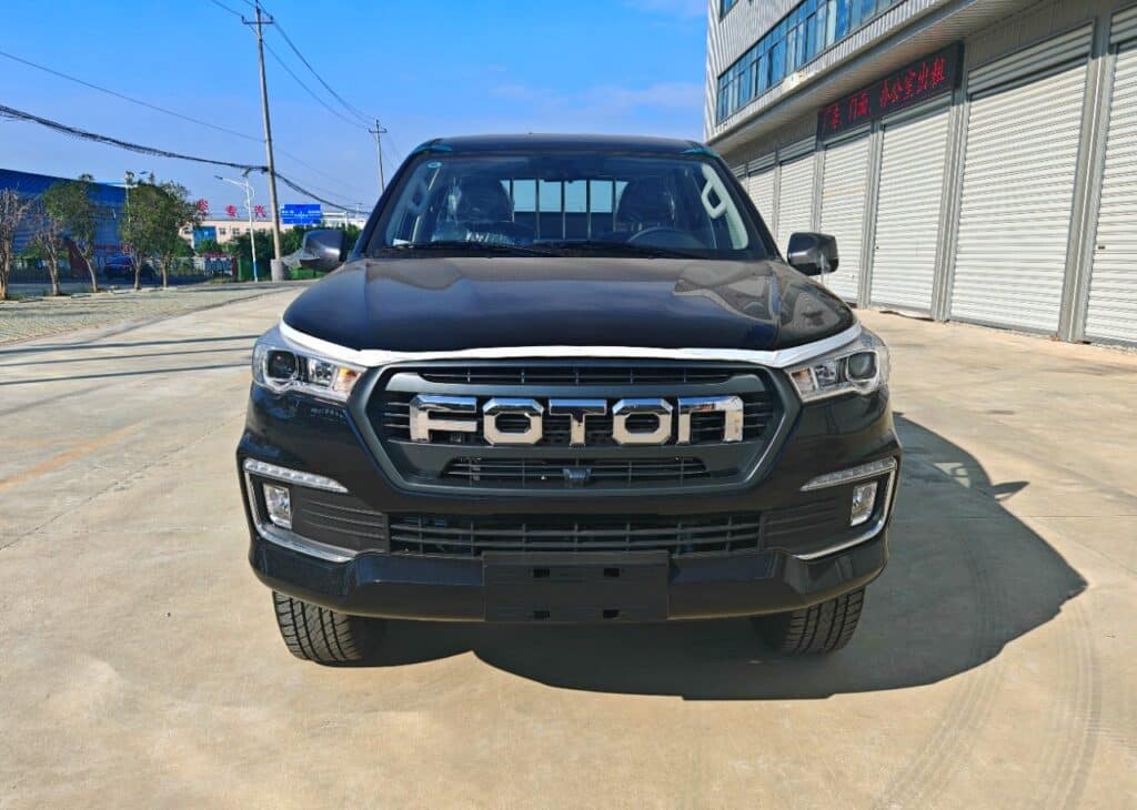 Foton Pickup Tow Truck Front View