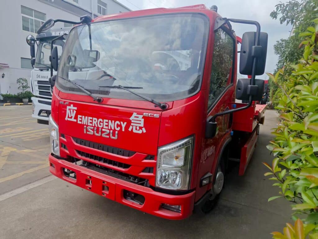 Isuzu Rollback Tow Truck Front Left 45-Degree View