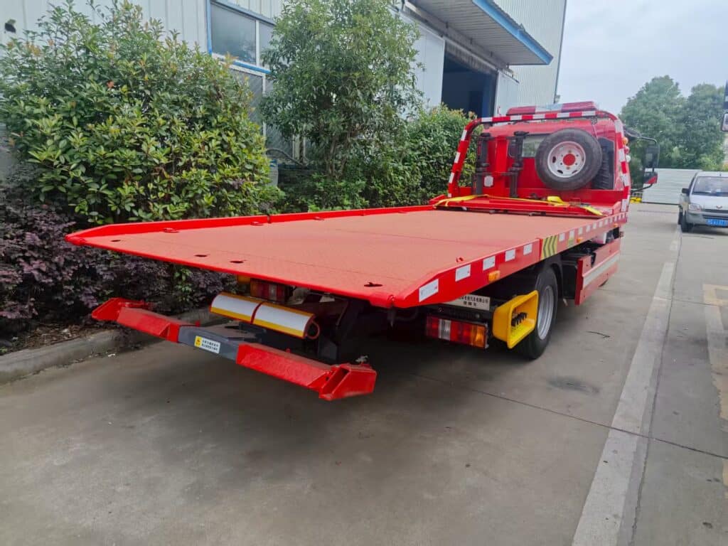 Isuzu Rollback Tow Truck Rear Left 45-Degree View