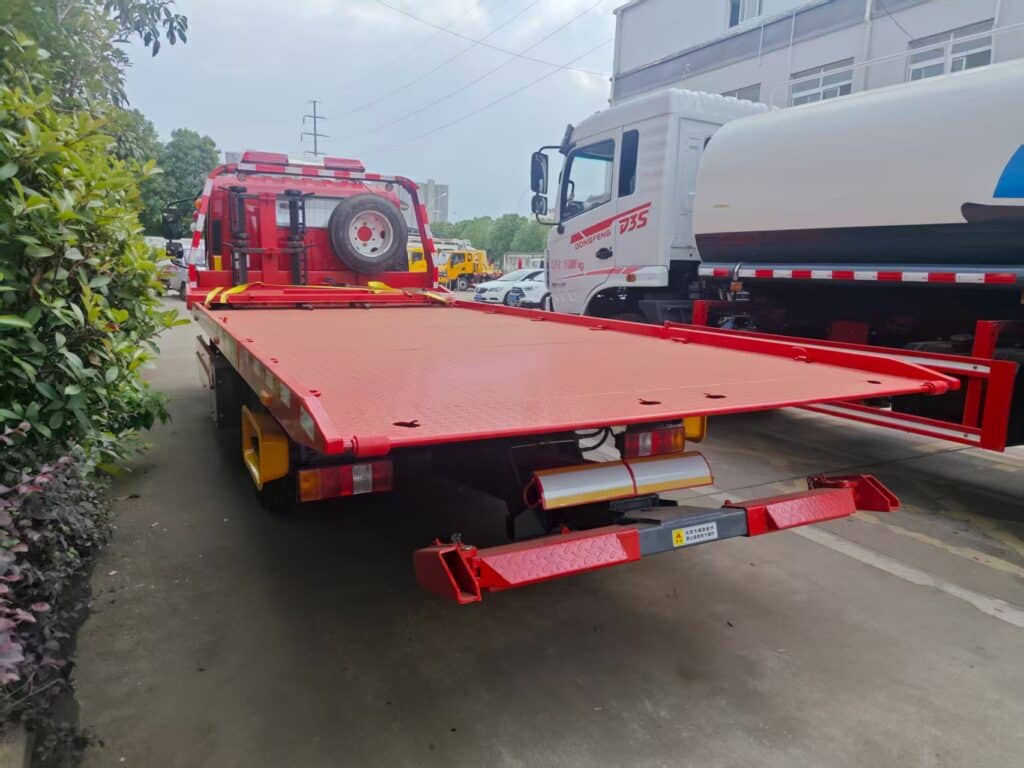 Isuzu Rollback Tow Truck Rear Right 45-Degree View