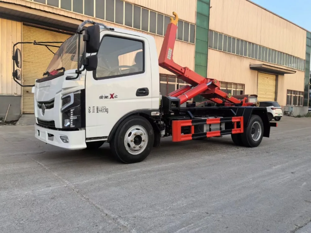 Hook Lift Garbage Truck