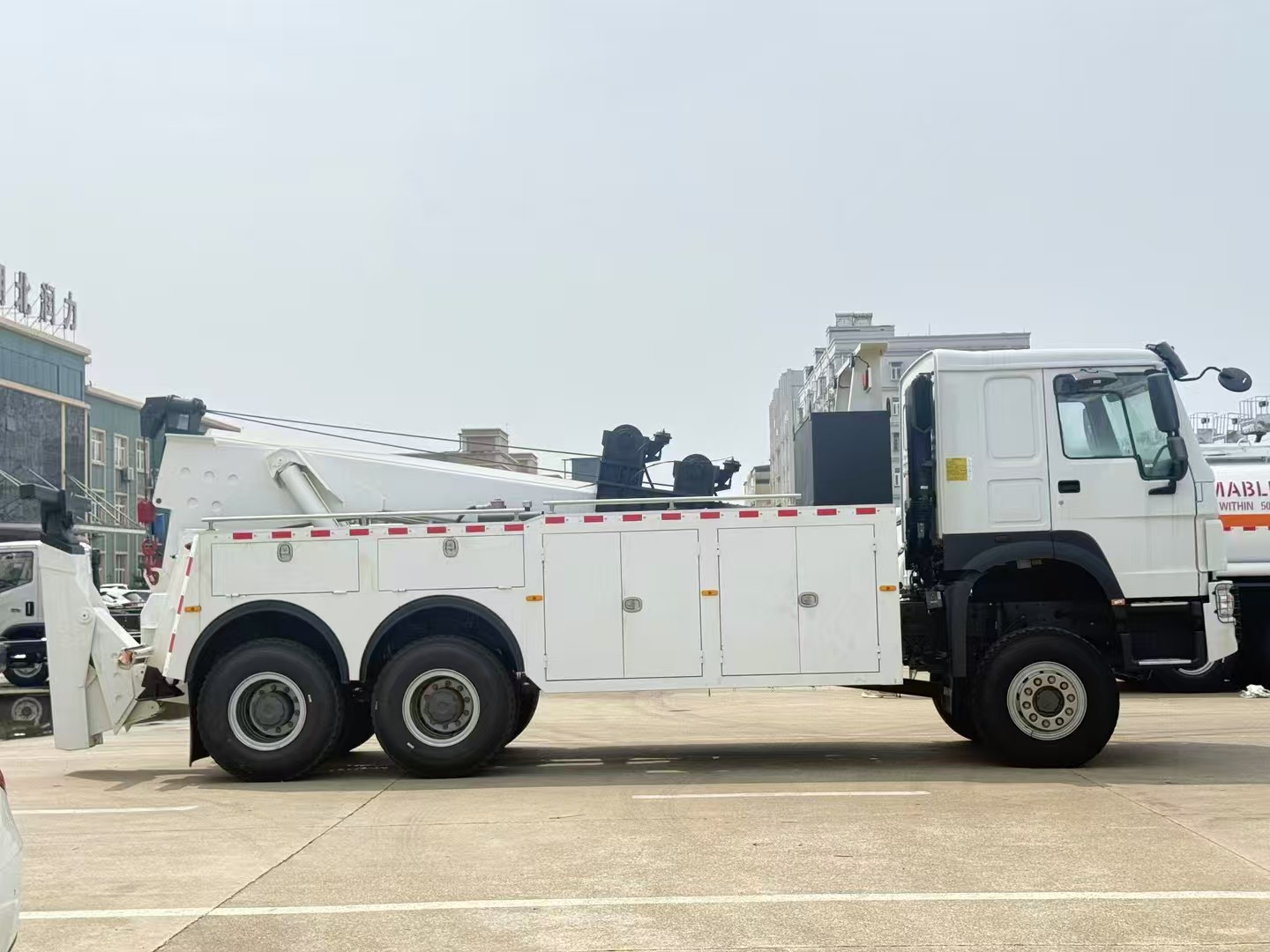 What Is an Integrated Tow Truck