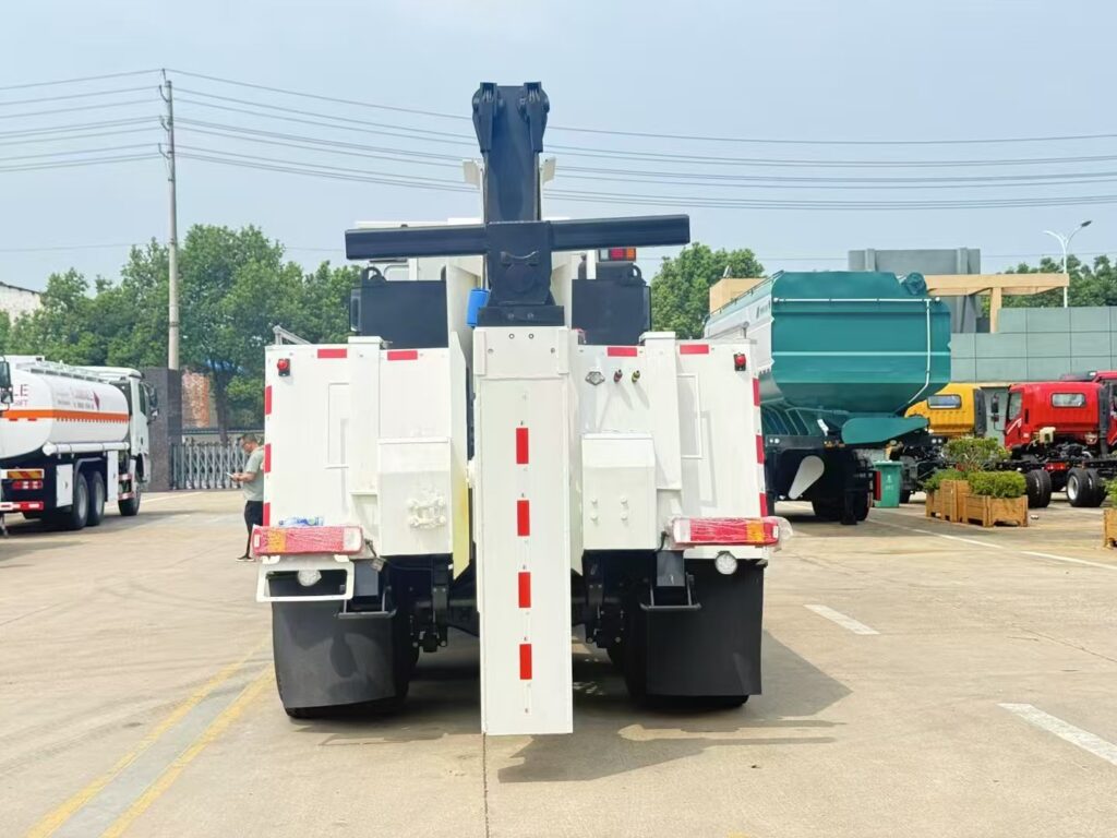 Why Many Buyers Prefer an Integrated Tow Truck